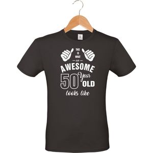 Awesome 50 year - 50 jaar cadeau - unisex T-shirt - verjaardag - sarah - abraham  - zwart - maat L