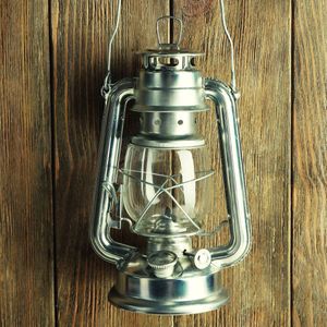 Firestorm - Stormlantaarn - Stormlamp - Stormlantaarn olielamp - Petroleumlamp - Grijs/Zilver