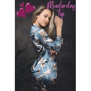 Moederdag cadeautje - Dames pyjama satijn - Meest verkocht! Nachtkleding - Maat L/XL - lange mouw - blauw met rozen
