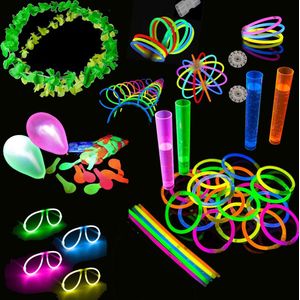 460 stuks XL Glow pakket "" Party @ Home "" | Mixed glow gadgets| neon Hawai slingers | UV Shot glazen | Uv Ballonnen | Glowsticks 200 Stuks | Party | Kinderfeestje | Verjaardagsfeest