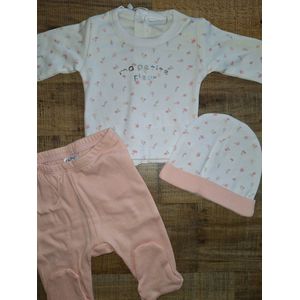 Yatsi - girls baby set with hat - white pink - meisjes baby setje - prematuur - maat 46