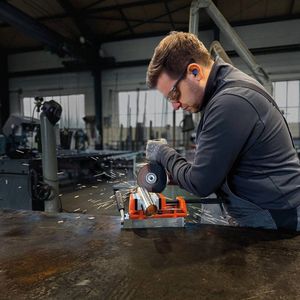Fein CCG18-125-12 AS 71221661000 Haakse accuslijper 125 mm Zonder accu, Zonder lader 18 V