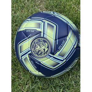 Ajax Voetbal Away 2025-2026 Opgepompt! - Ajax Bal opgepompt -