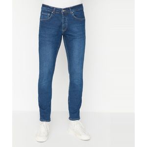 Trendyol Blauwe Stretchstof Slim Fit Slim Cut Jeansbroek Tmnaw23Je00054