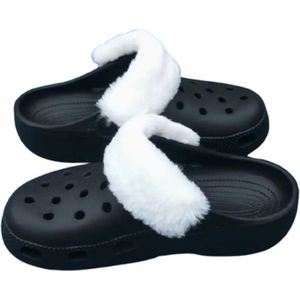 Klomp bontje wit uitneembaar - bontje voor klompen - warme bontje - schoendecoratie - tuinklomp