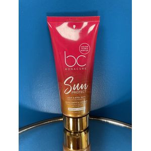 Schwarzkopf Professional - Bc Bonacure Sun Protect Hair & Body Bath - Shampoo