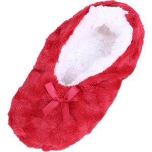 Rood-witte, pluizige pantoffels