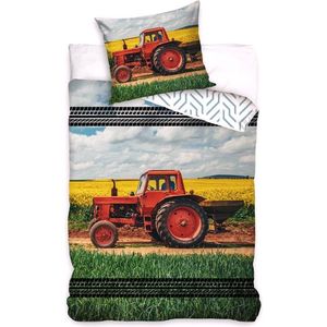 1-persoons dekbedovertrek (dekbed hoes) “oude rode tractor / oldtimer” met grote trekker (rood) aan het werk op het land tussen gras en gele bloemen (boerderij) KATOEN eenpersoons 140 x 200 cm (cadeau idee kinderkamer / jongens slaapkamer)