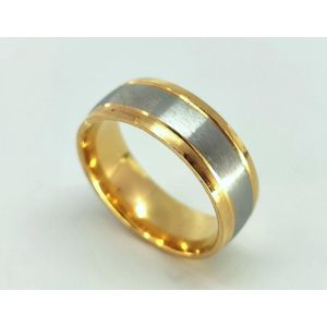 RVS - goudkleurig - ring - maat 22 - brede geborsteld Zilver Kleur middenin en beide zijkant goud glanzend strookje.