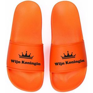 Wijn Koningin Slippers – Oranje – Dames – Comfortabel – Perfect voor Koningsdag & Festivals – Maat 36