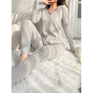 Dames Pyjama Set 2-delig – Warme Fleece Pyjama met Lange Mouwen & Broek – Comfortabele Loungewear, Huispak, Nachtkleding, Slaapset voor Herfst en Winter – Effen Kleur – Maat M
