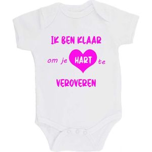 100% katoenen Romper bedrukt met grappige tekst Kado Cadeau Kraamkado Kraamcadeau ""Ik ben klaar om je hart te veroveren"" Unisex Katoen Wit/fluor pink Maat 68/74