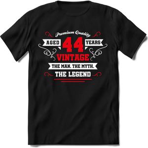 44 Jaar Legend - Feest kado T-Shirt Heren / Dames - Wit / Rood - Perfect Verjaardag Cadeau Shirt - grappige Spreuken, Zinnen en Teksten. Maat M