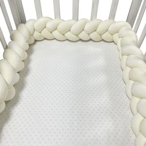 Gevlochten Baby Bed Bumper – Bedomrander / Boxomrander / Bedbumper – Velvet Polyester – 3 Meter – Crème