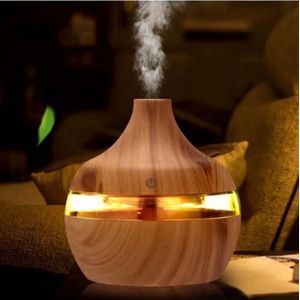 Aroma Diffuser - Klein - Geur Verdamper - Luchtbevochtiger - USB Oplaadbaar - 7 Kleuren LED Licht - Donkerbruin - Incl. 5 Filter Sticks, Oogmasker