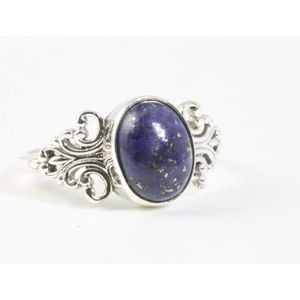 Fijne bewerkte zilveren ring met lapis lazuli - maat 17