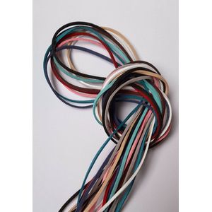 Suede look koord - sieraden maken - ketting - armband - 10 meter - wit - zwart - bruin - roze - grijs - blauw - groen - beige - aqua