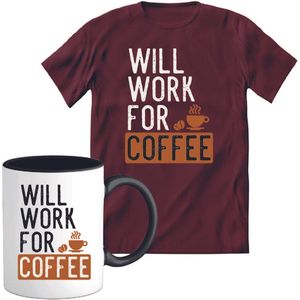 T-Shirtknaller T-Shirt met Koffiemok | Will Work For Coffee - Koffie Kleding | Heren / Dames Shirt met Mok Cadeau | Kleur rood | Maat 3XL