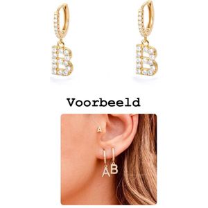 Akyol - letter B -Goudkleurig oorbellen - valentijns cadeau - letter B oorbel - letter oorbel - vrienden - oorbel - Geschenk - Cadeau – verjaardag - Liefde – Vriendschap