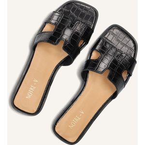 Notre-V - AS-16221 - Slippers - Zwart - Leren Buitenkant - Katoenen Binnenkant