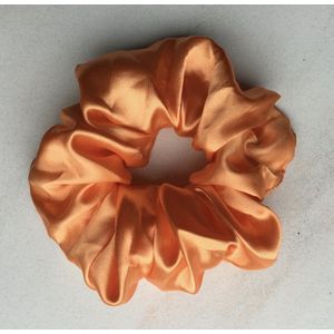Scrunchie XL satijn oranje - Europese kampioenschap - handmade - handgemaakt - Koningsdag - Nederlands Elftal