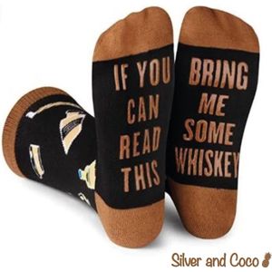 SilverAndCoco® - Whiskey Sokken / Gekke Happy Vrolijke Foute Happy Vaderdag Kleding / Leuke Grappige Dikke Warme Heren Vrouwen Socks / Verjaardag Sok Outfit Katoen / Mannen Vrouwen Schoen Kerst Cadeau met Tekst - If you can read this Bring Me - Drank