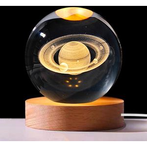 Creatieve 3D Kristallen Bol Nachtlampje - 8 cm Zonnestelsel Glazen Bol - Planeten Lamp Met USB - Astronomie LED-Ballamp Met Houten Sokkel