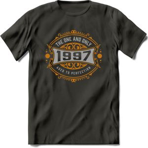 1997 The One And Only T-Shirt | Goud - Zilver | Grappig Verjaardag  En  Feest Cadeau | Dames - Heren | - Donker Grijs - XL