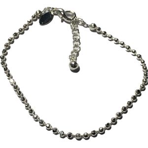 Petra's Sieradenwereld - Kinderenkelbandje met zilverkleurige bolletjes (556)