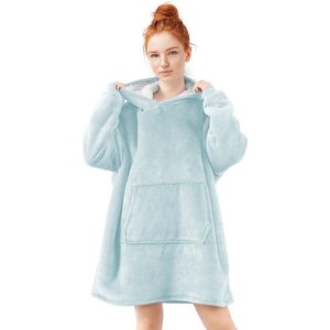 Zoem - Fleece deken met mouwen - fleece plaid - sweater -super zacht - 280 gsm - Licht blauw-trui - Snuggle - Hoodie - Snuggle Hoodie - Oversized fleece