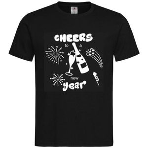 T-shirt Unisex Volwassenen Gelukkig Nieuwjaar Feest Jaarwisseling Happy New Year Oud en Nieuw ""Cheers to a new year"" Op Voorkant | korte mouw | Zwart/Wit | maat XXL