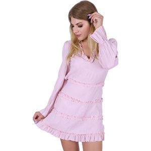 Lichtroze korte jurk met lange mouwen, uitgesneden rug Parisian