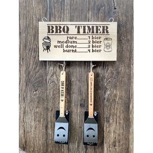 Creaties van Hier - Tekstbord Barbecue met 2x spatel (beer & BBQ - aangebrand ) - Hout - 20x40 cm