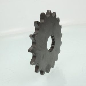 Pignon de sortie de boite Esjot pour Moto Suzuki 650 SV X 2018 à 2023 17 dents pas 520 Neuf