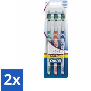 Oral-B - Tandenborstel - Classic 123 - Medium - 3 Tandenborstels - Voordeelverpakking - 2 stuks