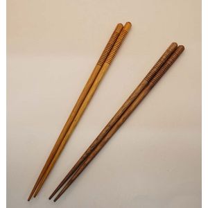 4 Haarstokken in 2 kleuren beige en licht bruin - meerder haarstokken - uni haarstokken - eenvoudige haarstokken - simpele haarstokken - knot houten haarstokken - houten haarpinnen voor haar op te steken - houten haarpin voor knot te maken