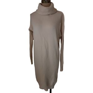 Dames jurk lang fijn gebreid met visgraat motief col off white One size 38/42