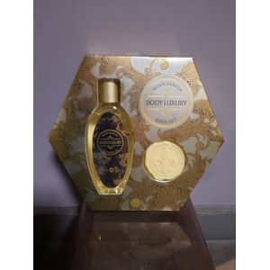 Warm vanilla bath set