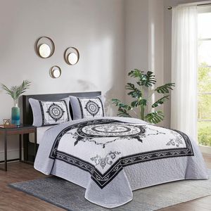 Luxe bedsprei set - Bedsprei 220x240 - Kussensloop 2x 50x70 - wit met zwarte chique details