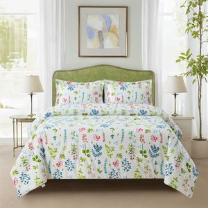 Louá - Zomerdekbed - 160x220 cm - Inclusief Kussensloop - 200gr./m2