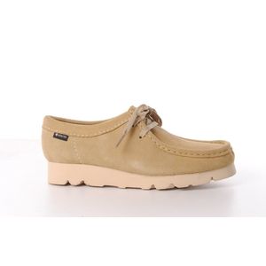 Clarks Originals Dames Wallabee Veterschoen waterdicht beige suède