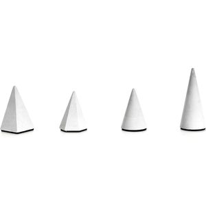 Conic Ringhouder van Beton - Sieradenstandaard met Industrieel Design - Tafeldecoratie met Geometrisch Ontwerp