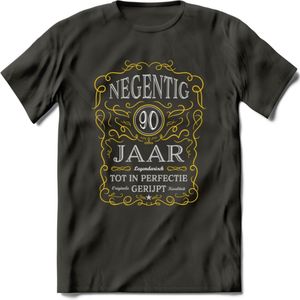90 Jaar Legendarisch Gerijpt T-Shirt | Geel - Grijs | Grappig Verjaardag en Feest Cadeau Shirt | Dames - Heren - Unisex | Tshirt Kleding Kado | - Donker Grijs - 3XL