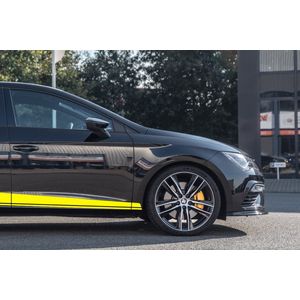 Car Striping Zijkant | Pimp jouw auto! | Nevada | Twee strips van 200 cm | Rood | 6-15 cm hoog | socialsticker.nl