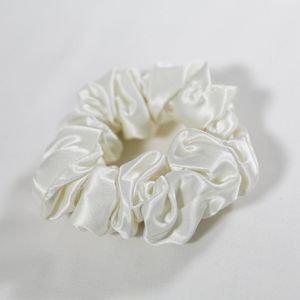 100% Zijden Slaapkit, 25 Momme 6A l Zijden Kussensloop, Slaapmasker en Scrunchie van Moerbeizijde l hypoallergeen, anti rimpel en anti pluis l Rits sluiting l Pillowcase 60x70 l Ivoorwit