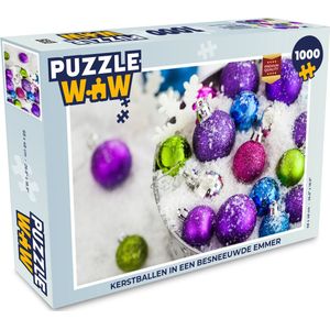 Puzzel Kerstballen in een besneeuwde emmer - Legpuzzel - Puzzel 1000 stukjes volwassenen - Kerst - Cadeau - Kerstcadeau voor mannen, vrouwen en kinderen