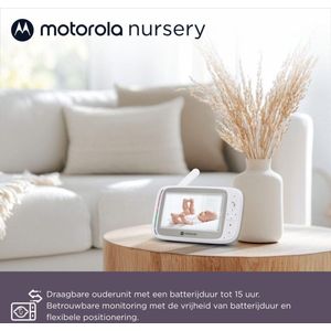Motorola VM45 CONNECT – Babyfoon met wifi-camera en 5-inch monitor | HD-beeld met 720p, tweewegcommunicatie, temperatuurregeling, Stargrip voor bevestiging aan wieg, Motorola Nursery-app, bereik tot 300 m
