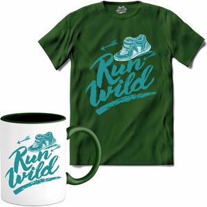 Run Wild | Hardlopen - Rennen - Sporten - T-Shirt met mok - Unisex - Bottle Groen - Maat 3XL