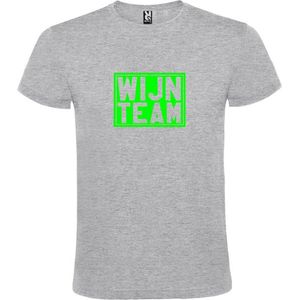 Grijs T shirt met print van "" Wijn Team "" print Neon Groen size S