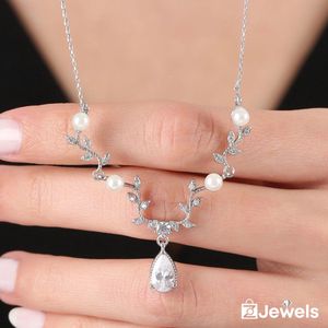 OZ Jewels Zilveren Ketting Versierd met Synthetische Parels en Zirkonium - Accessoires - Liefdessieraden - Liefdesketting - Damesketting - Valentijnsdag - Cadeau - Moederdag - In mooie geschenkverpakking